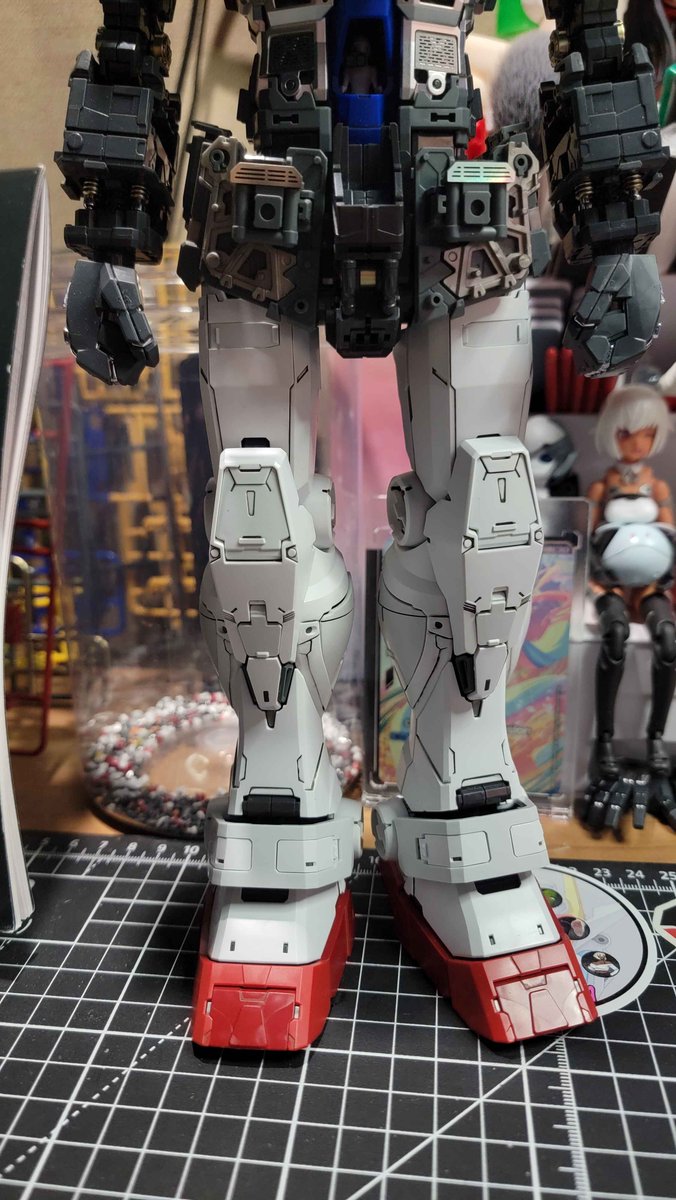 ServalGunpla's tweet photo. Finished up the PGU Gramps legs! So close yet so far 😌

#gunpla #gundam #gunplacomunity https://t.co/hzlNEAI8GR