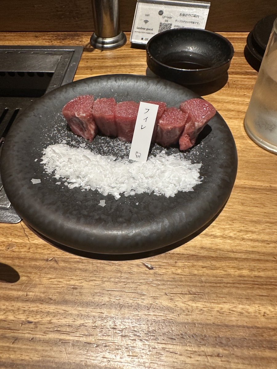 昨日は、ロケ撮影終わって 大好きな過去一美味しいラム肉屋さんで