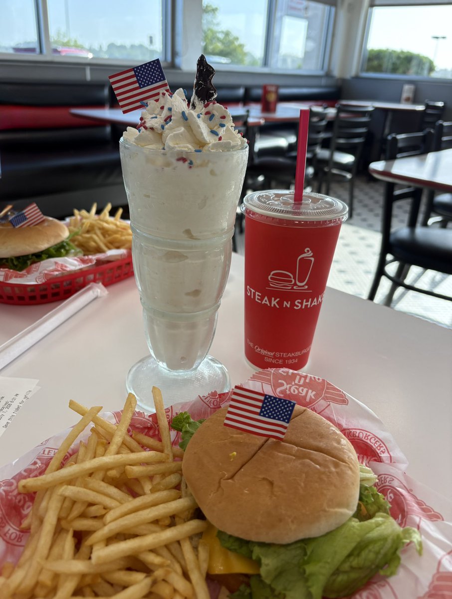 LoriBodkin's tweet photo. Itโs way too hot to cook,๐ฅต so we enjoyed the Liberty Meal @SteaknShake tonight. Delicious, just the right portions and ended with a cool, American birthday cake shake. Itโs the way to celebrate 250 for only $17.76!๐บ๐ธ๐๐๐ฅค๐บ๐ธ #dinner #usa #birthdaytreat #yum #healthieroptions https://t.co/kfL4eCoFZD