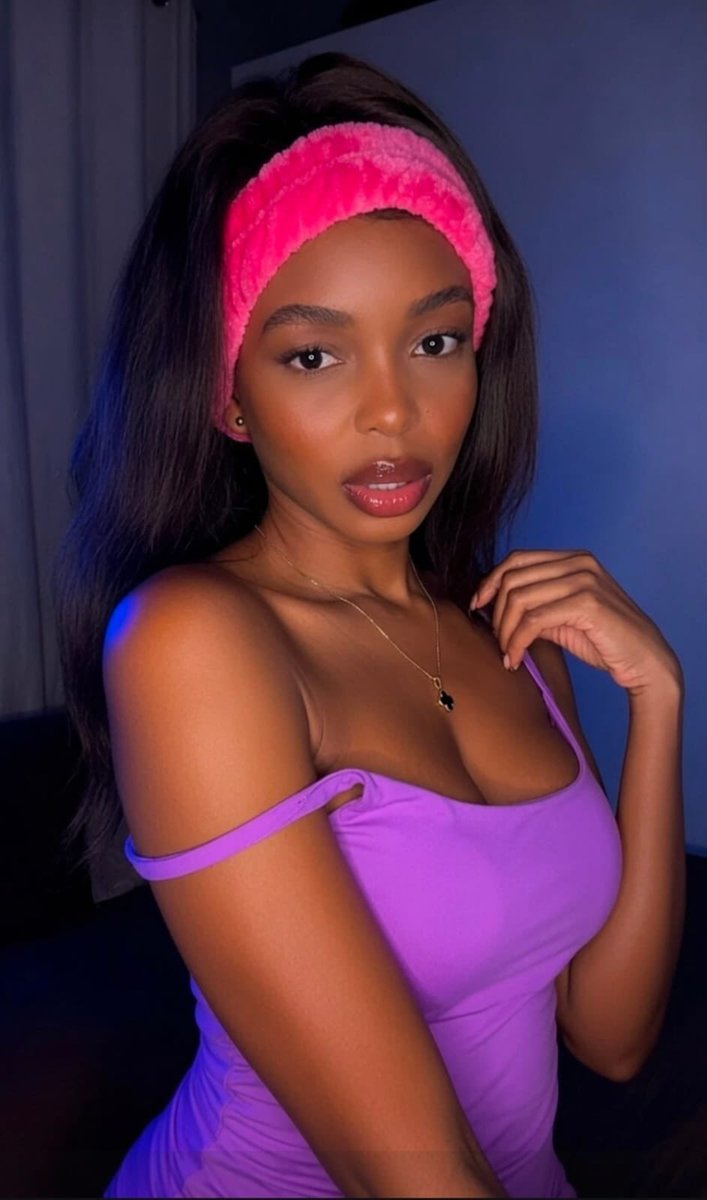 swinggoclub's tweet photo. Faz o roxinho aí! 😏🫰🏽💜
✨Conheça o https://t.co/MfkRSeTWW4 Cadastre-se agora e comece sua brincadeira.
Model- @Choccolate_skin ig @ franceli_23
#ebony #nsfwtwtًً #nsfwt #cuckhold #meioliberal #pit #nudeart #nude #fotography #bodyart #bigass #couple #single #bbs #hotwife #hotgirls