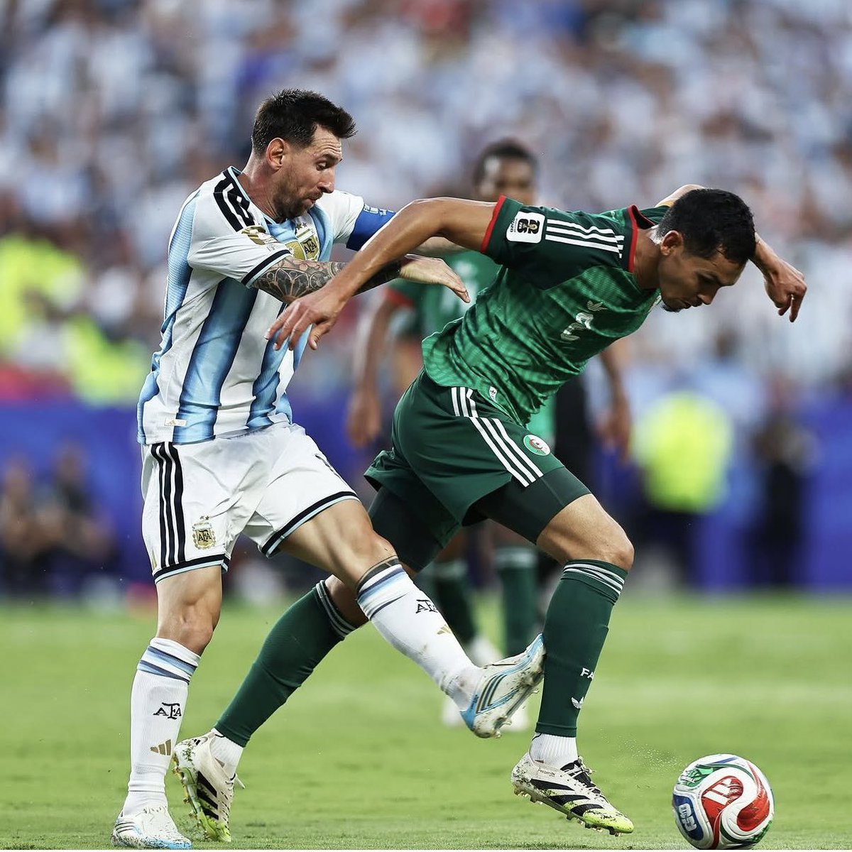 CGMPR's tweet photo. @FIFAWorldCup @FIFAcom #Fifareferees any yellow card or red card on this one? Meanwhile a red card for USA #20. 🖕🏻 https://t.co/E1kapsonwq