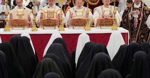 socialismoolib1's tweet photo. 🇻🇦#VATICANO #HORIZONTE @NAVEDELMISTERIO
#Noticias
🔫01/07/2026 En #ECONE #SUIZA
ULTRATRADICIONALISTAS St #PIOX #LEFEBRE´s #SSPX DESAFIAN a #CRISTIANOS #CATÓLICOS y al #PAPA #LEÓNXIV
CONSAGRAN 4 OBISPOS sin PERMISO PAPAL
#EXCOMUNIÓN AUTOMÁTICA para #OBISPOS
ACTO de #CISMA https://t.co/hIsPvoo8Kt