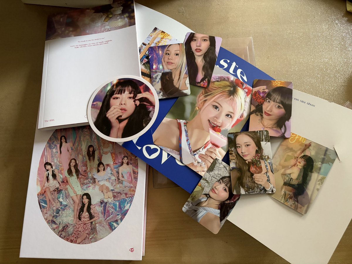 jellyonceeee's tweet photo. WTS LFB TWICE PH

TAKE ALL FOR 1.5k

COMPLETE INCLUSION - UNSEALED

• Between 1&amp;2 Monograph • Ready To Be Monograph  • Taste of Love  • The 1st Album

loc: pampanga https://t.co/MkaklhuWHZ