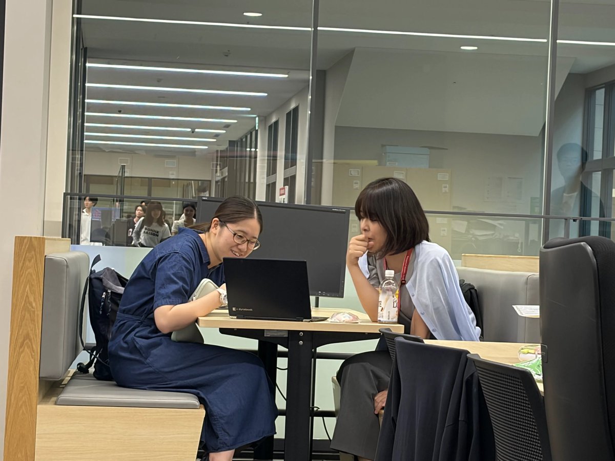 Tama_ProTeacher's tweet photo. 特別活動の模擬授業に向けて準備をしてます！
現職と相談しながら指導案や板書計画など良い授業になるように頑張ります！ https://t.co/2Jy6ExqcBg