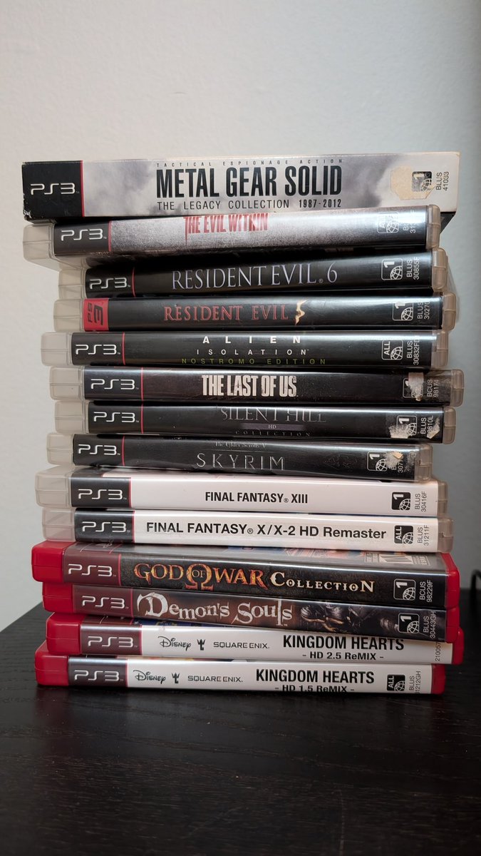 yPain69's tweet photo. My ps3 game collection https://t.co/YJUTBPMbw0