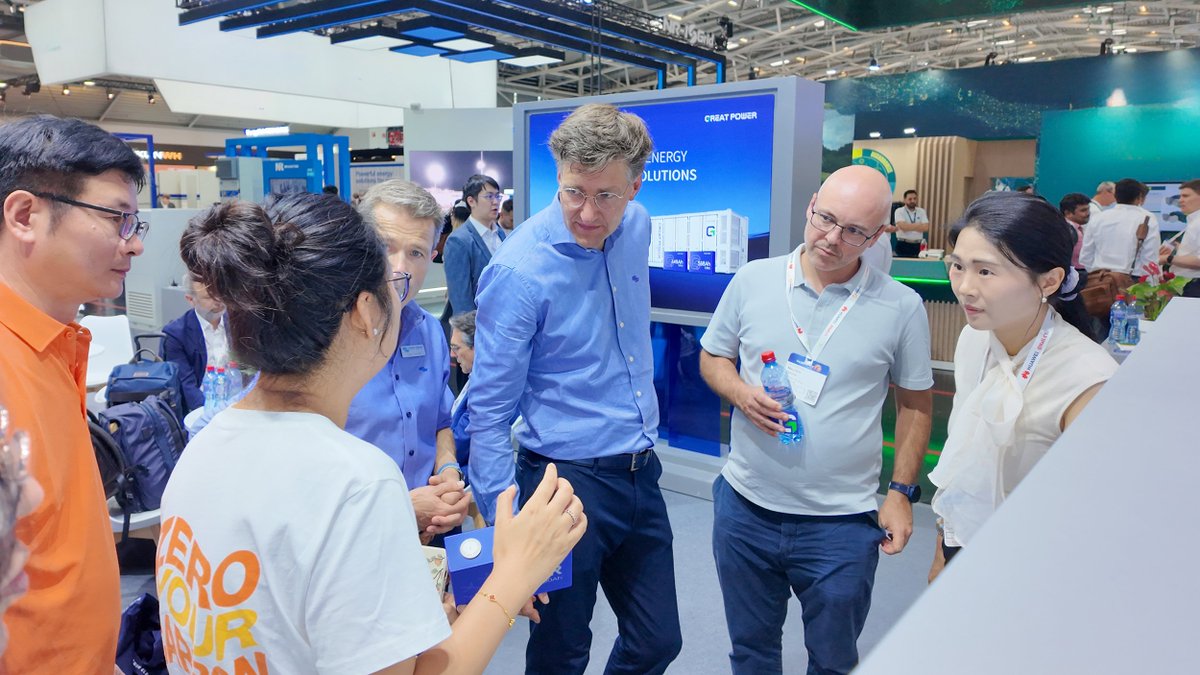 Greatpower2001's tweet photo. 🔋 Day 1 at Intersolar Europe 2026 is off to a great start!

Great conversations, new connections and strong interest in Great Power’s latest ESS solutions at Hall C3.320.

See you at Messe München!

#GreatPower #IntersolarEurope2026 #ESS https://t.co/vNkP4MTHvR