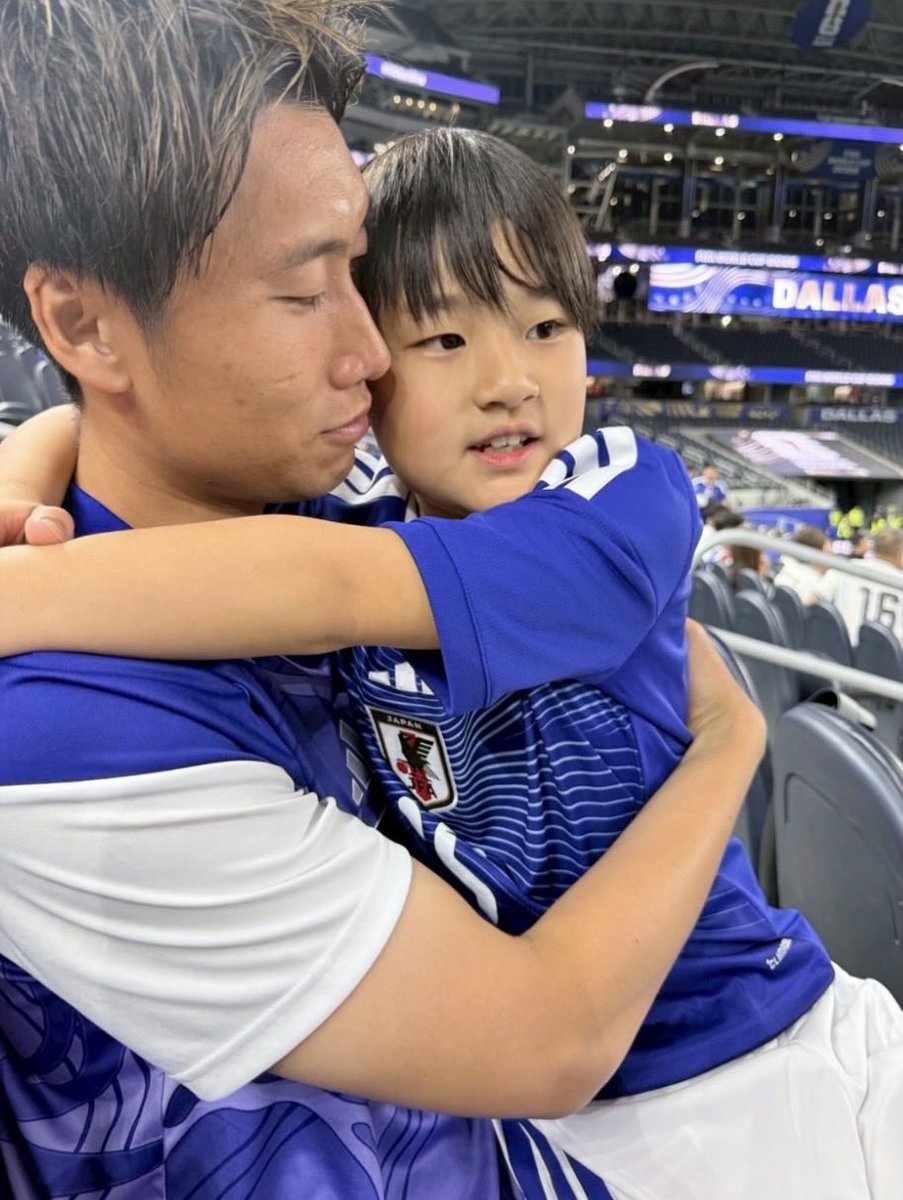 ysn4__96man's tweet photo. ストーリーみたけど鎌田大地の息子、大きくなったらイケメンになるぞｺﾘｬ❗️ https://t.co/Le10kfR13x