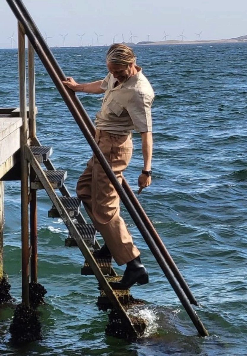 Mads4649's tweet photo. ギリギリまで攻めてるのマッツらしいね笑 https://t.co/8nPYS9jB4w