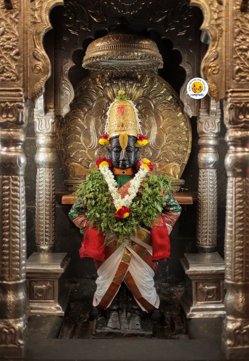 PandharpurVR's tweet photo. 🚩🚩🚩🚩🚩🚩🚩🚩🚩🚩🚩
*श्री विठ्ठल व रुक्मिणीमाता दर्शन पंढरपूर*
         *गुरुवार दि- ०२ जुलै २०२६*
            *🌹काकडा आरती🌹*
               *🌸नित्य पुजा🌸*
            *🙏🏻राम कृष्ण हरी.🙏🏻*
🚩🚩🚩🚩🚩🚩🚩🚩🚩🚩🚩 https://t.co/VOt37zDNSJ