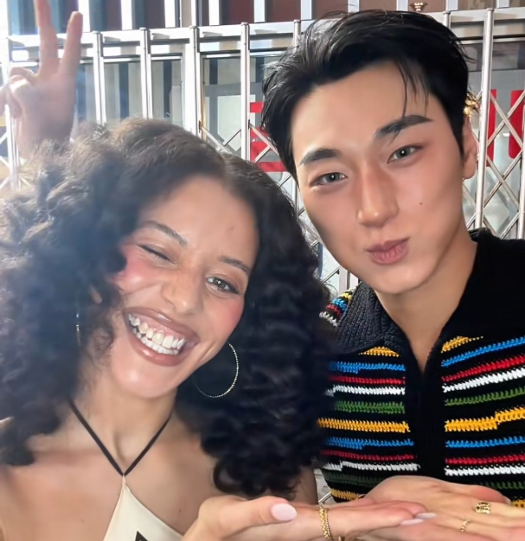 etherealsanie's tweet photo. These two are too darn cute 😭 https://t.co/8v8065dROY
