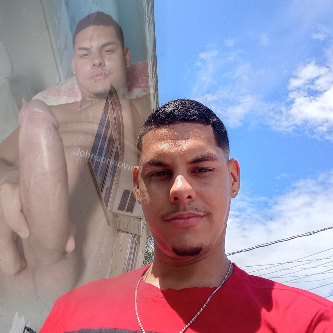 Johnsonnoviin17's tweet photo. É assim a trend? 🍆 https://t.co/rpMOZohJDF