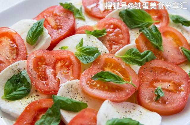 KendrickTrt8ps's tweet photo. Fresh local tomatoes, basil u0026 mozzarella arriving at our store tomorrow – perfect for a quick caprese salad! Grab yours before they sell out. https://t.co/7DrWCalQXh
