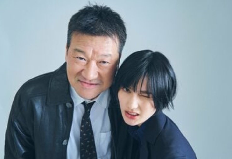 baddesirefcf's tweet photo. 指が顔に当たっただけでセ◯ハラなら
こういう写真はどうなるのかな？ https://t.co/XM2hgVDz8z