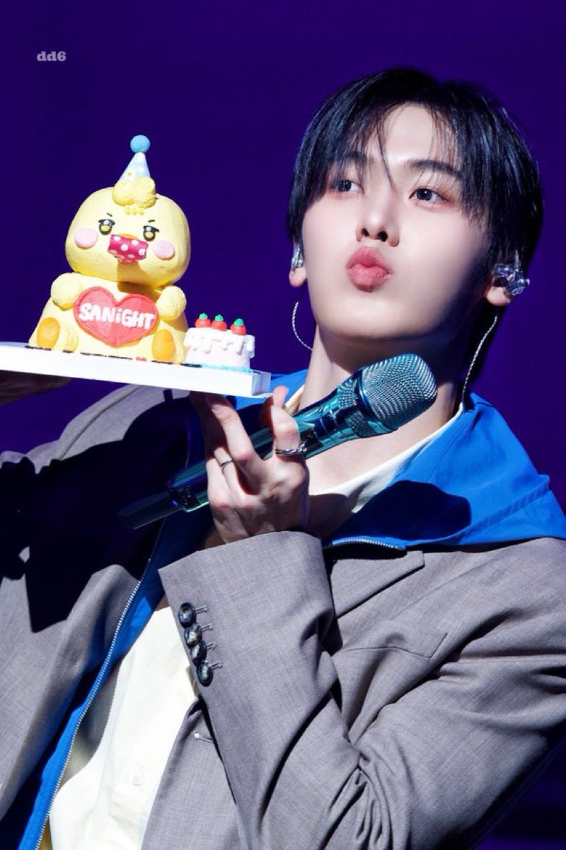 Gold_Diiigger's tweet photo. Chile quiere a 😋🫶🏻✨💖

#YOONSANHA_ENCHILE

@ninshi_ent
@zafirolive
@freefallshows
@fantagiomusic_
@yoonsanha_offcl
@studio_pav
@kpopchileof https://t.co/u2ng3wcLgi