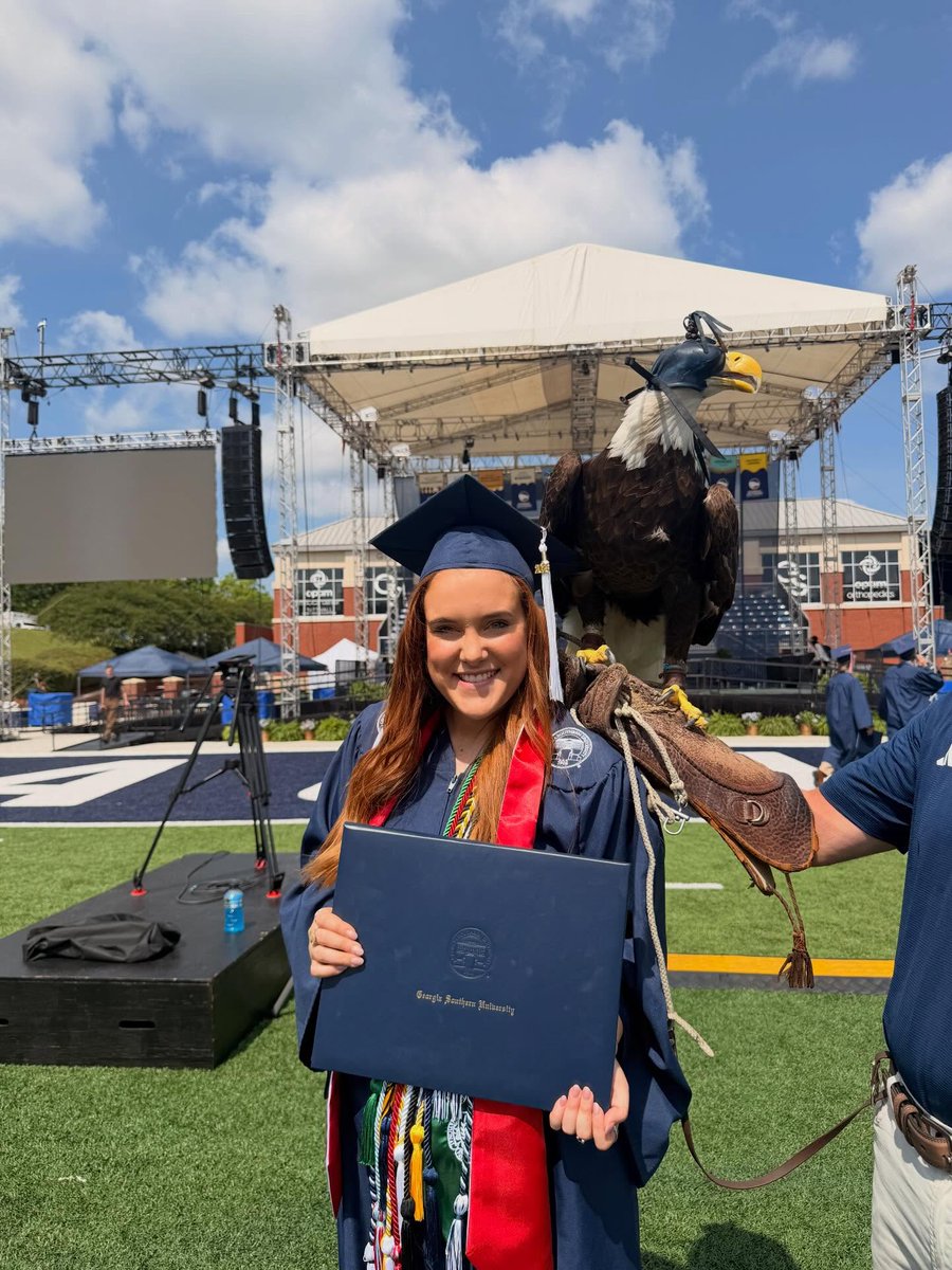 GeorgiaSouthern's tweet photo. Study abroad. Lead. Serve. Preserve history.
Jaylee Kilgo made every opportunity count, and now she’s carrying that impact into her next chapter. 
Her story 🔗 https://t.co/lrHugqaQsv
#GSGrad26 🎓 https://t.co/ZcAlX1t7Tf