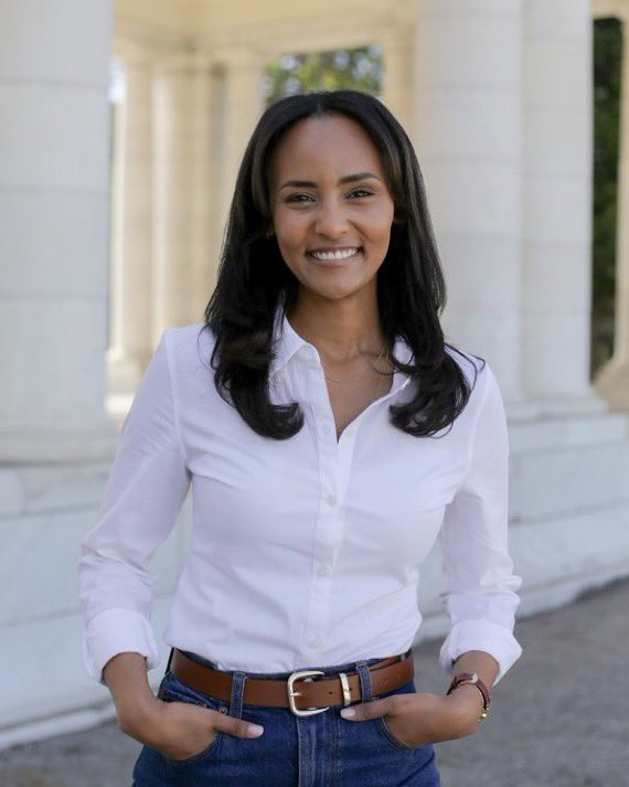 WellsJorda89710's tweet photo. Notre Dame Law grad. Fired for pro-Palestine activism post-Oct 7.
29 years old. $30K income. $250K debt. Never built anything.
Democrats keep electing socialist activists — these losers in life — to lead the country.
Now she’s going to Congress. Absolute clown world.
#MelatKiros #SocialistSquad #DemocratDisaster #LosersInCharge #AmericaLast #CongressionalClowns #RadicalLeft