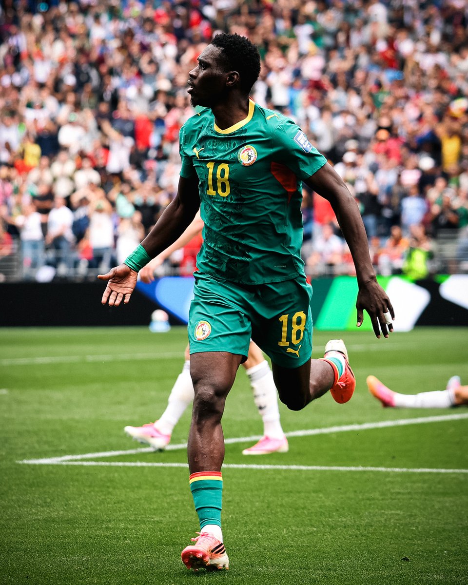 fifaworldcup_fr's tweet photo. Le contrôle 🤯 La finition 🫣

#FIFAWorldCup https://t.co/iYP0n6n19M