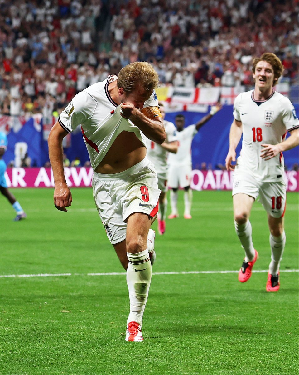HKane's tweet photo. 😘🏴󠁧󠁢󠁥󠁮󠁧󠁿 https://t.co/j4oW9y5095
