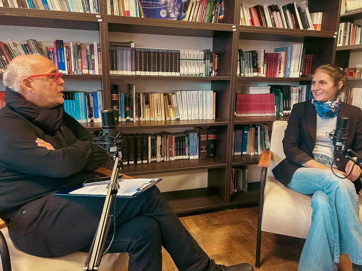 UPE_Ezeiza's tweet photo. En un nuevo episodio de “El Valor de la Palabra”, hoy conversamos con Macarena Forneris, Profesora en Ciencias de la Educación, Especialista en Currículum y Prácticas Escolares, y actual Vicerrectora de la Universidad Provincial de Ezeiza. https://t.co/TNFekYCGL4