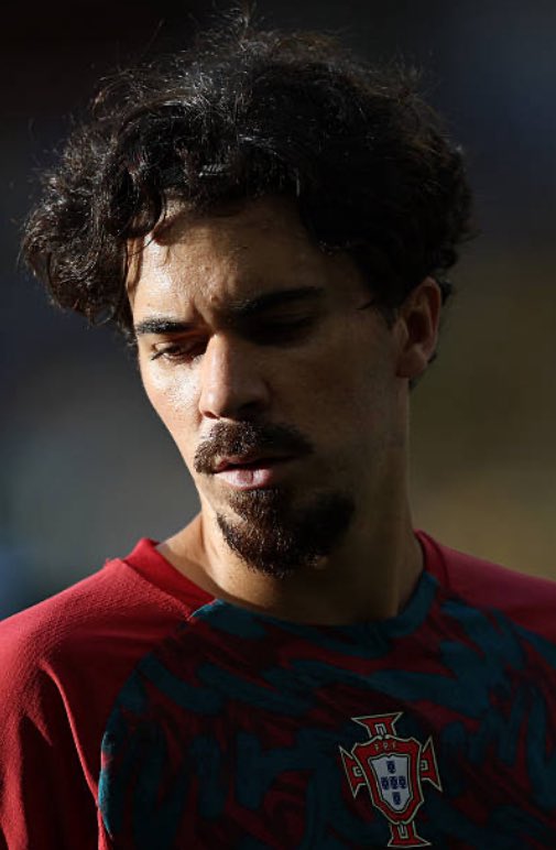 GioVitinha_'s tweet photo. Vitinha : 

"Nos derniers matchs n’ont pas été à la hauteur de nos attentes. Mais on a le temps pour s’améliorer et demain on va s’améliorer. Il va falloir être meilleur défensivement et offensivement."

(CP) https://t.co/nM8em9fHLP