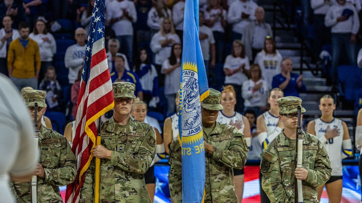 GoJacksSDSU's tweet photo. Celebrating 250 years of independence - Happy Fourth of July, Jackrabbits! 💙

#GoJacks 🐰 https://t.co/Sv3ockcsRx