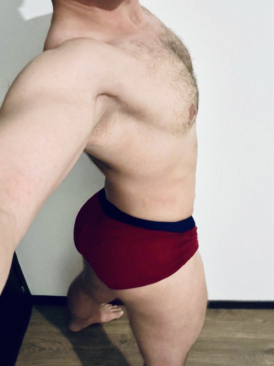 Juicybubblebutt's tweet photo. Ищу неприятностей. В хорошем смысле😏 https://t.co/P5ugBhieHb