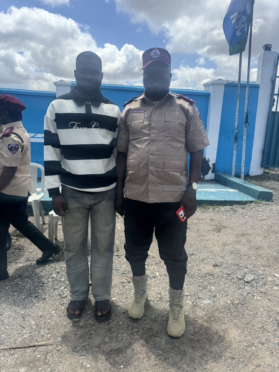 MubarakCyb's tweet photo. Started July with impact. 🚦🛡️

Today, I delivered a cybersecurity awareness lecture at the Federal Road Safety Corps (FRSC). Cybersecurity starts with awareness, and every informed user is one less opportunity for cybercriminals.

Looking forward to more opportunities to educate, inspire, and strengthen our digital resilience.