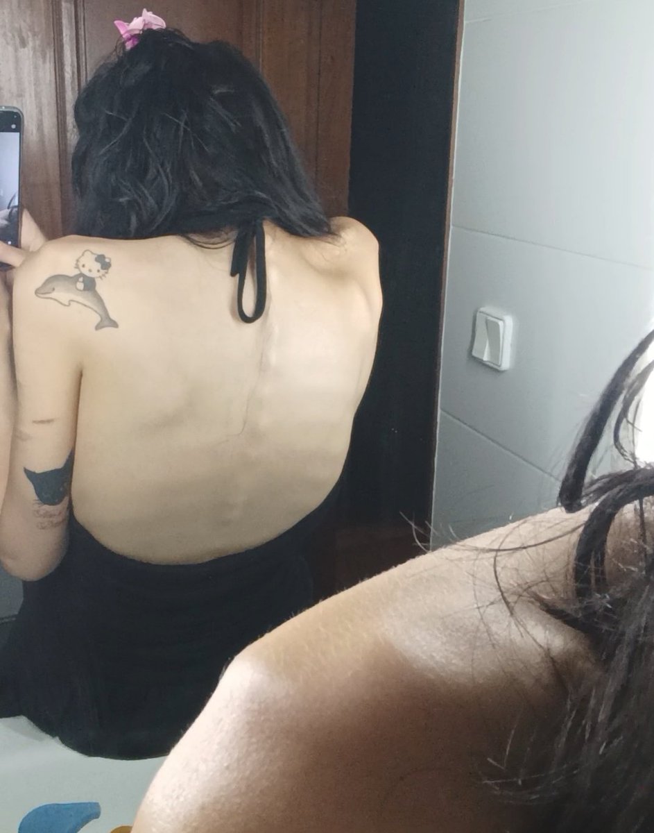 menoeati's tweet photo. All this angles and look af in all of them https://t.co/6OCtPa8tHk