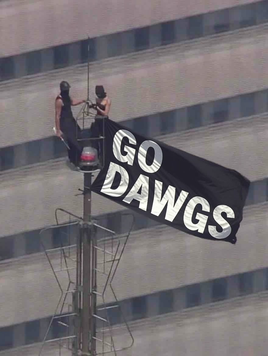MDukes45's tweet photo. 🐶 https://t.co/B5F9tqVAMI