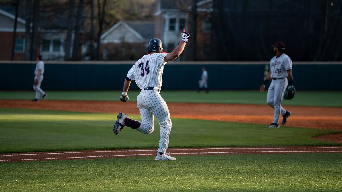 marcinko_nick's tweet photo. BREAKING: Samford catcher Eddie Marshall has committed to Florida, he tells me. 

Marshall made the SoCon All-Freshman Team after hitting .252 with 12 home runs in 137 at bats.

“I’m super excited to get to work and start the journey back to Omaha.”

STORY:https://t.co/X6vUmhZLd5 https://t.co/FvrMAESitm