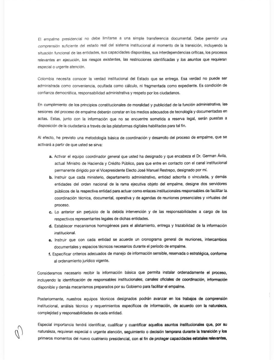 SofyCasas_'s tweet photo. Este es el documento con el que el vicepresidente electo José Manuel Restrepo @jrestrp solicitó a @petrogustavo instalar de manera inmediata el proceso formal de empalme entre el Gobierno saliente y el Gobierno entrante. La comunicación propone una transición pública, verificable y auditada, designa al vicepresidente electo como canal institucional permanente del proceso e invita a la Procuraduría y a la Contraloría a acompañar el empalme desde sus funciones preventivas.