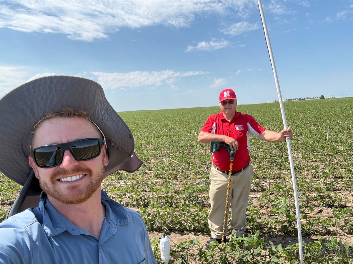 MITLab2024's tweet photo. Our dedicated team is racing fast to complete technology installation on all fields for cooperating farmers. They need right tools to make accurate irrigation decisions. The goal is to maximize yields with water and energy savings! @wcreec @UNLExtension @UNL_BSE https://t.co/RlHyQXMfPI