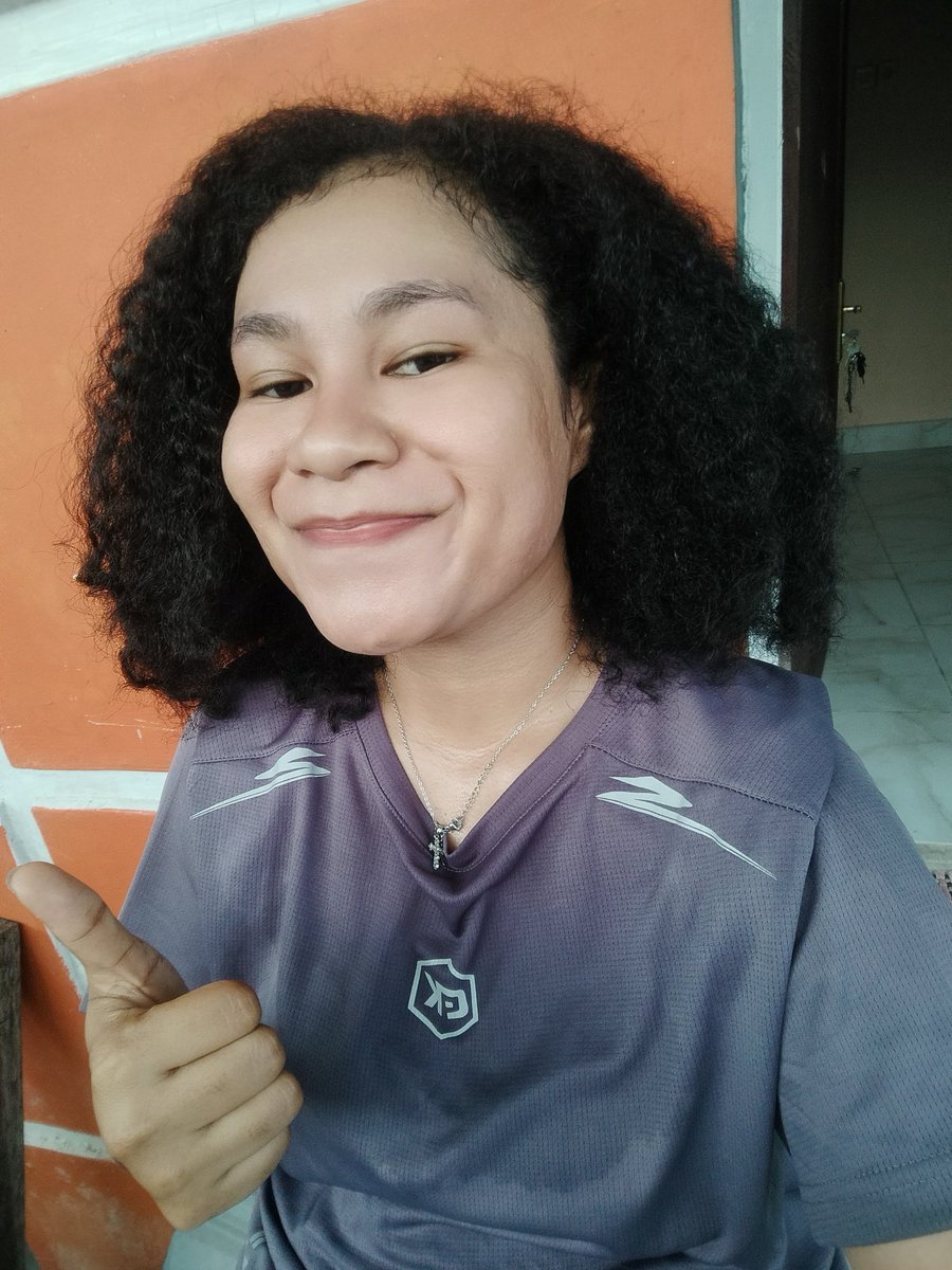 CDahay's tweet photo. Tetap Lari, apalagi Lari dikejar yg tdk pasti 🤭😜 https://t.co/Fqf0l0oZOw