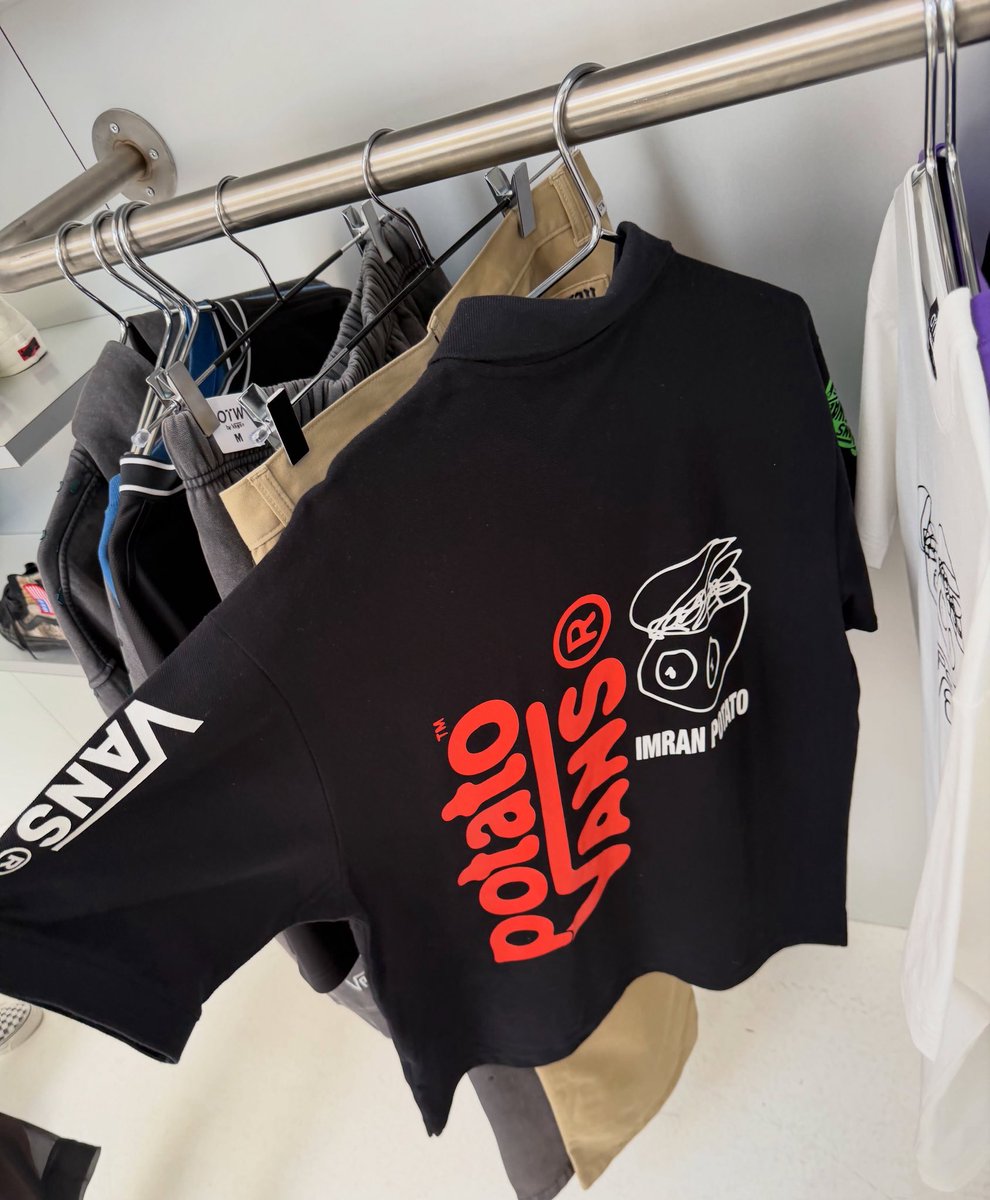 Ovrnundr's tweet photo. Apparel https://t.co/n8m2rKlBED