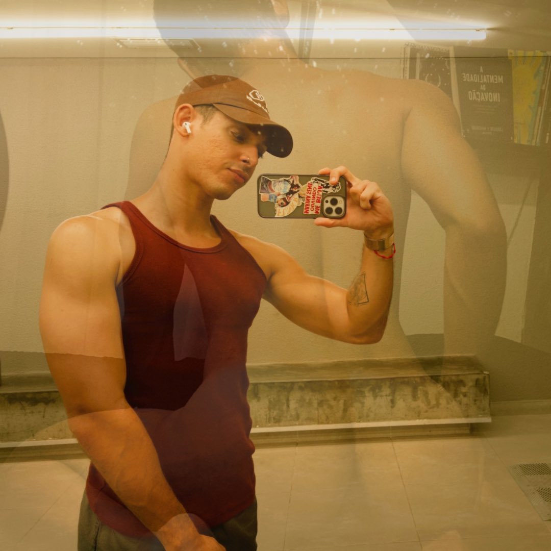 vishguilermi's tweet photo. Essa vale na trend? 🍑 https://t.co/b7vE7qOkVE