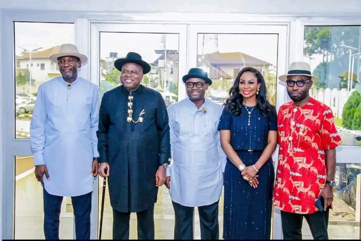 iccbayelsa1's tweet photo. *Aganaba, SSDC Board and Management Pay Courtesy Visit to Governor Douye Diri* 

@preyeaganaba
@officialABAT
@OfficialAPCNg
@SSDCofficial

https://t.co/iN4yEAQ9YS https://t.co/KNSMWxskfc