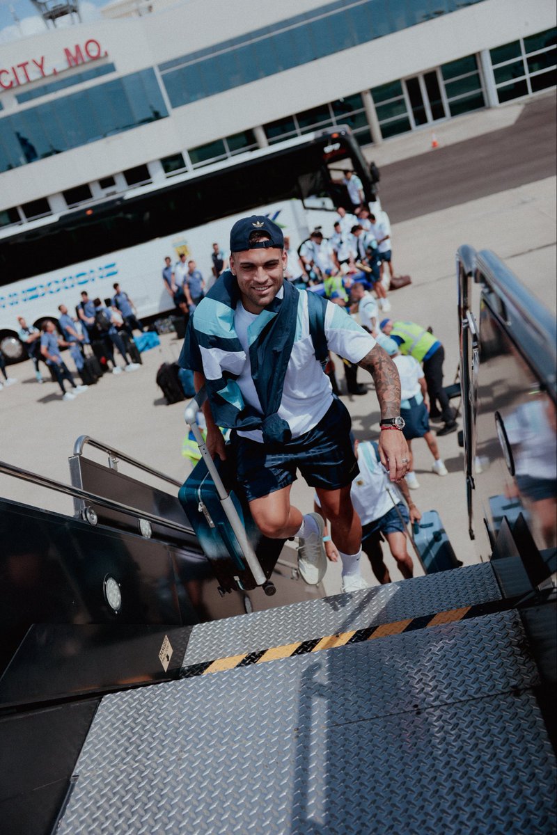 Argentina's tweet photo. #SelecciónMayor ¡Nos vemos en Miami! 😎 https://t.co/oQMsLtKcTY