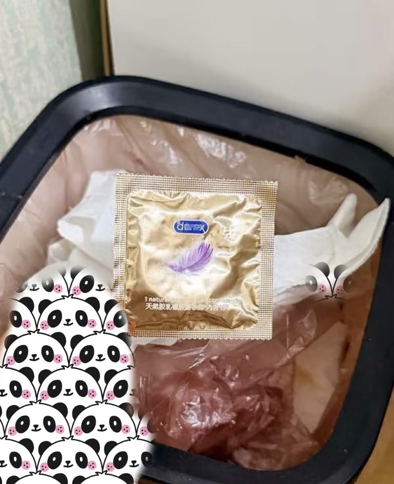 giuseppekkappa's tweet photo. 以后这种小雨伞不能买了，太干了，还卖那么贵 https://t.co/zJp2H3dBsx
