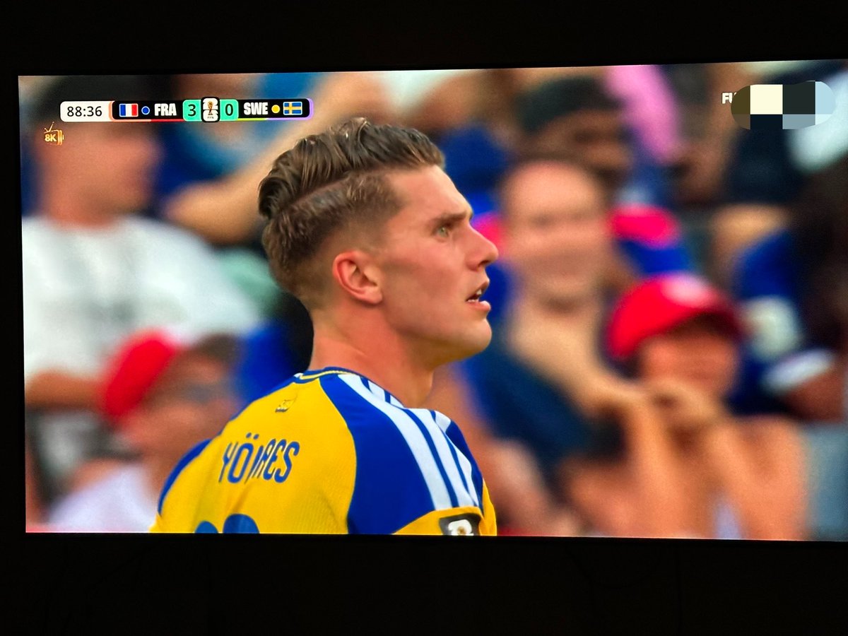 saadum10's tweet photo. تبي تستفيد من ال4K HDR في اشتراك الIPTV؟🤔

على جميع الشاشات سامسونج و LG والجميع 
الخطوات هذي بتفرق معك كثير بالمشاهده فضلها👍🏻 

افتح إعدادات التلفاز :
فعّل وضع HDMI المحسّن حسب نوع شاشتك
اختَر قنوات 4K HDR وبتضبط معك مباشرة https://t.co/0iBREmjHRl