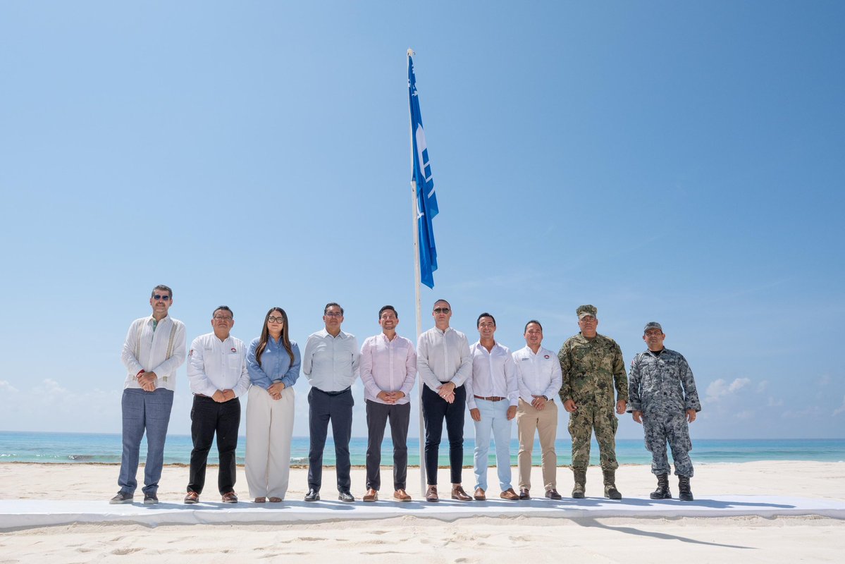 AytoCancun's tweet photo. 🌊💙 Cancún refrenda su compromiso con el cuidado de sus playas y ecosistemas costeros.

Con el Izamiento de Banderas #BlueFlag 2026-2027, damos inicio a una nueva temporada donde reafirmamos el compromiso y el trabajo coordinado para mantener nuestras playas…
(1/2) https://t.co/3rFt9eY9Dj