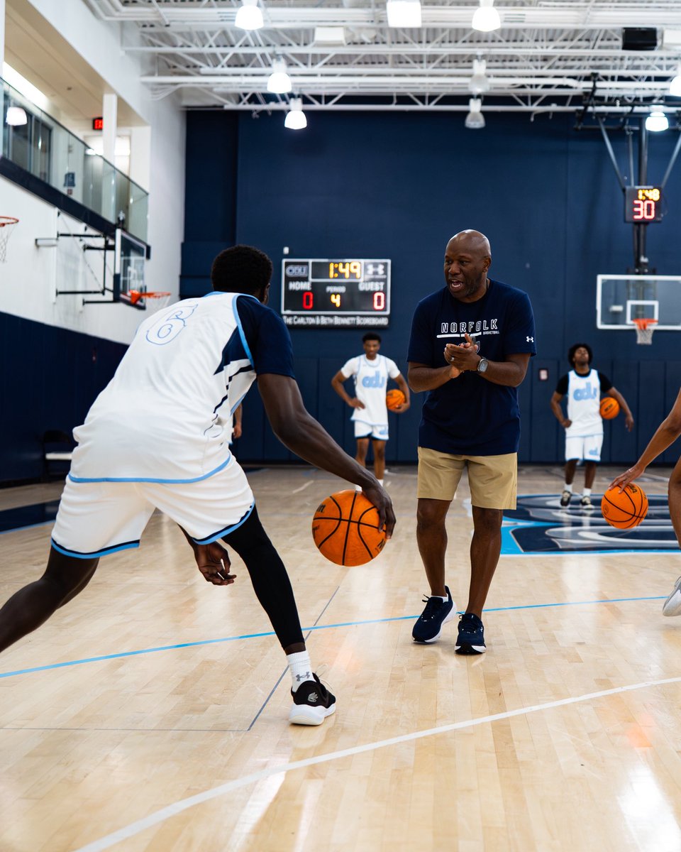 ODU_MBB's tweet photo. 𝑻𝒆𝒂𝒎 𝑪𝒉𝒆𝒎𝒊𝒔𝒕𝒓𝒚 +15% 🆙📈

#ODUSports | #Monarchs | #ReignOn | #WeUp https://t.co/XldMvhObzi
