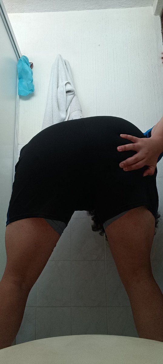 femboyrincon's tweet photo. Hola hermosuras jeje hoy hice glúteo femoral y cintura jeje espero que pasen un feliz día y tqm jeje

#femboyespañol #femboy #culo #muslos https://t.co/gME11rXJyq