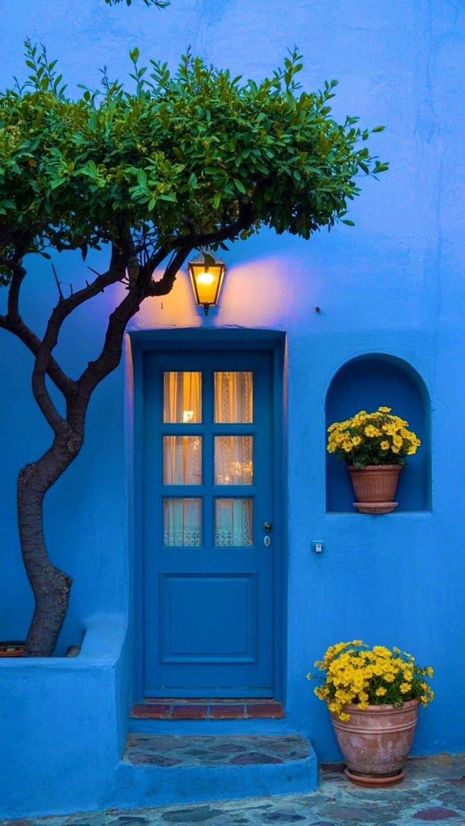 Sweet_Cat222's tweet photo. Konuşmadan 
         konuşmak
                güzel şey,

anlaşılmama 
               ihtimali 
                     hiç yok…💃

…

#Mutlu geceler 🌙🌼✨ https://t.co/Jbnh51ZZZ8