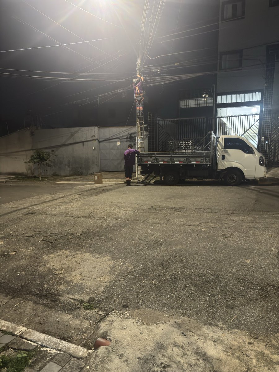 SCCPBiieeL's tweet photo. Tomar no cu @vivobr é todo dia essa merda https://t.co/cfH4RZWkER