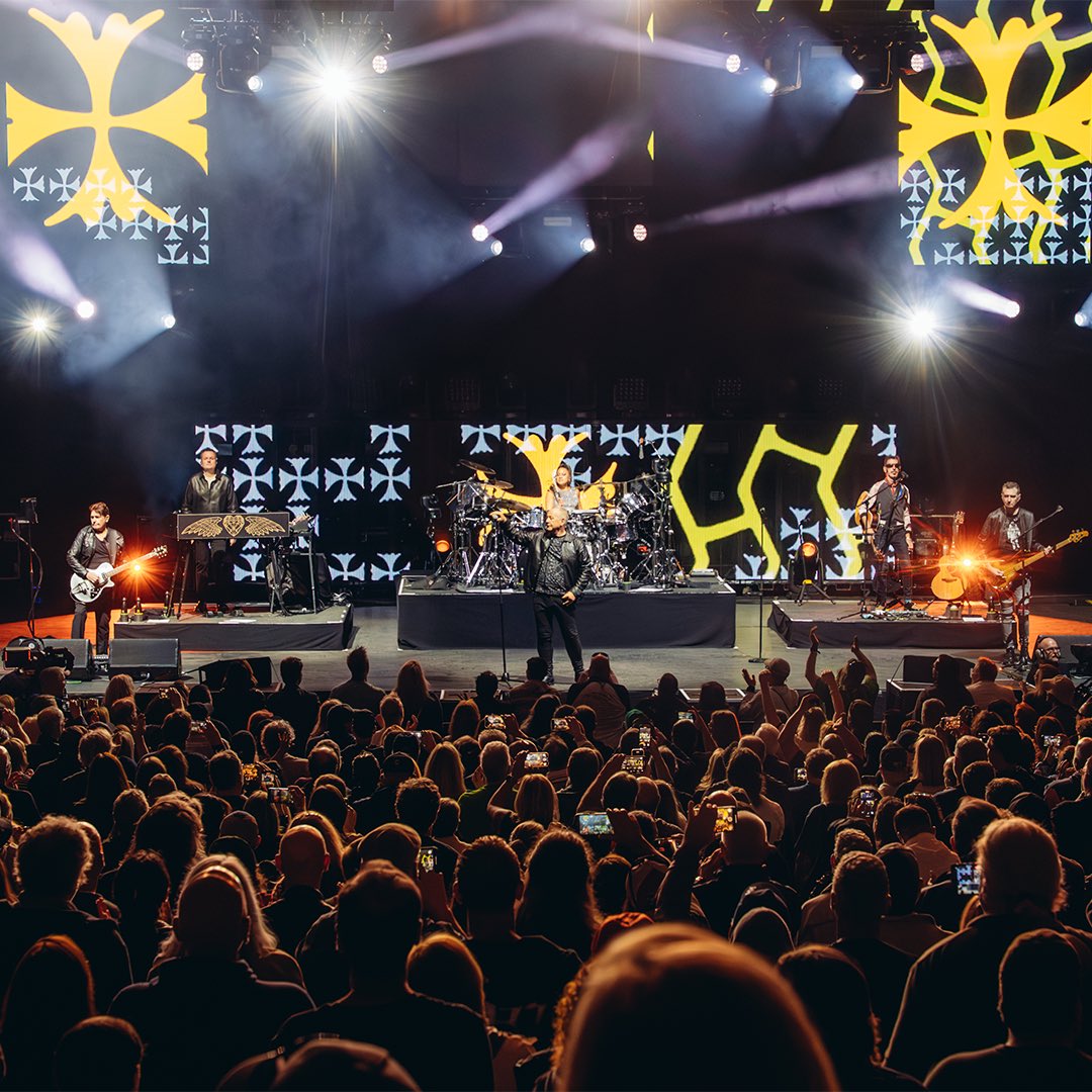 Simple Minds tweet media