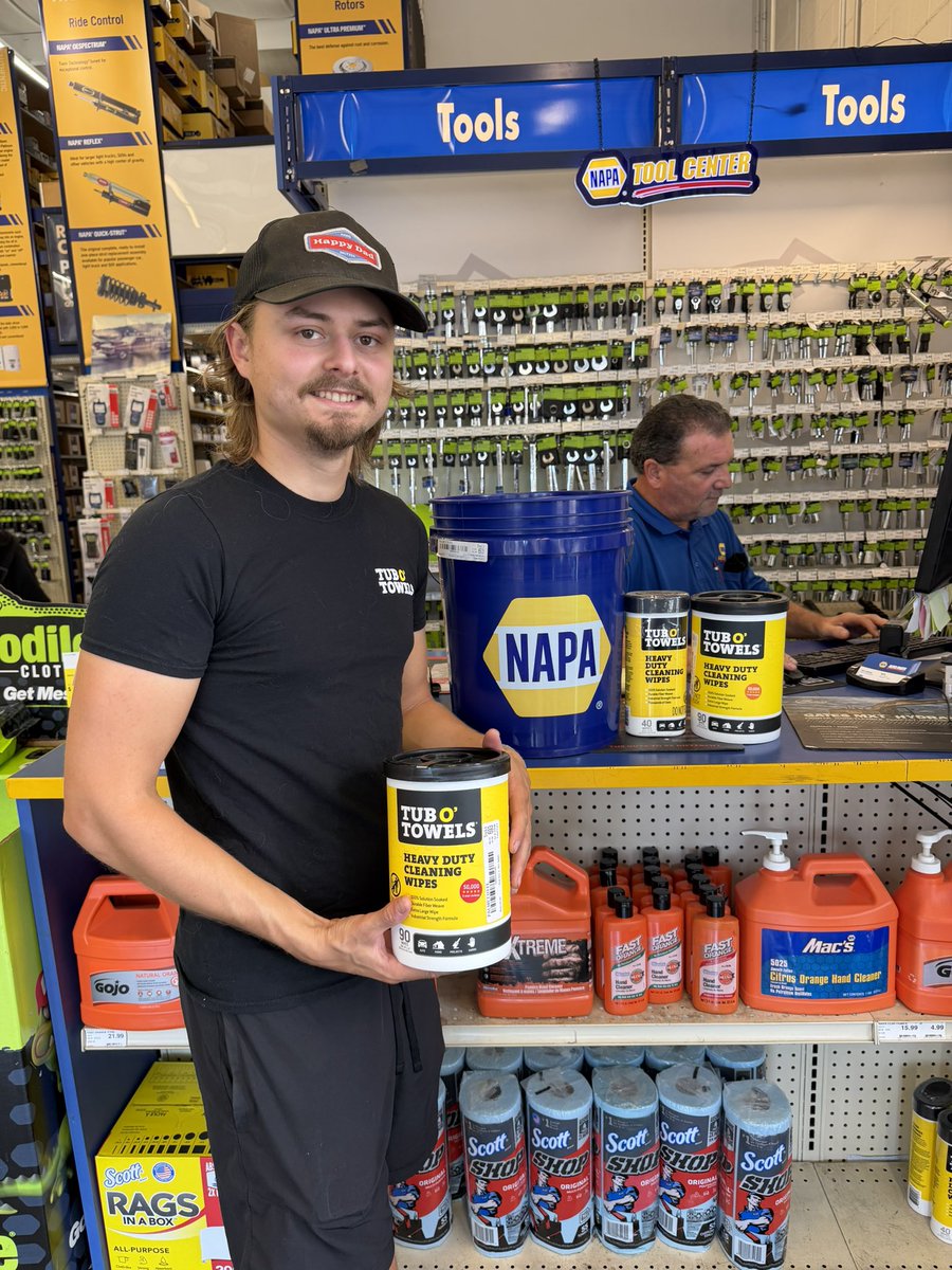 connermorrell28's tweet photo. Always great to stop in to my local NAPA auto parts when I get home and make sure they are stocked up on #tubotowels 

@TubOTowels #cleaningwipes
@NAPARacing |@theNAPAnetwork 
@VisitBradenton 
#usa 🇺🇸🇺🇸🇺🇸🇺🇸🇺🇸🇺🇸🇺🇸🇺🇸🇺🇸🇺🇸🇺🇸 https://t.co/CjqFWUSFqT