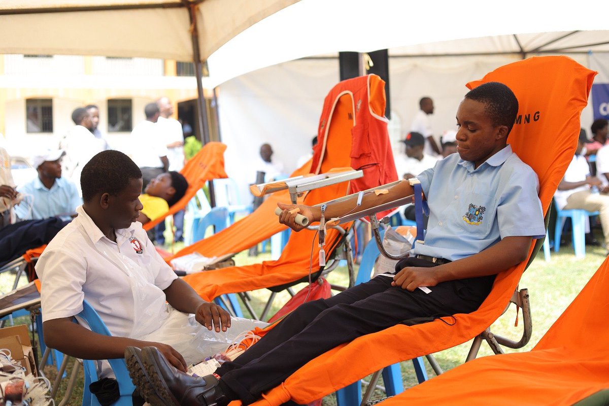 RCMengo1988's tweet photo. What a way to start the Impact Year! Because of your generosity, Masaka Road corridor was able to donate 664 units of blood and as a result, over 1,900 lives will be saved.
Thank you to all our partners in service 
@MengoMutundwe @Rct_Mengo @Smacon24 @MasakaRoadCC https://t.co/DTS1sozcSF