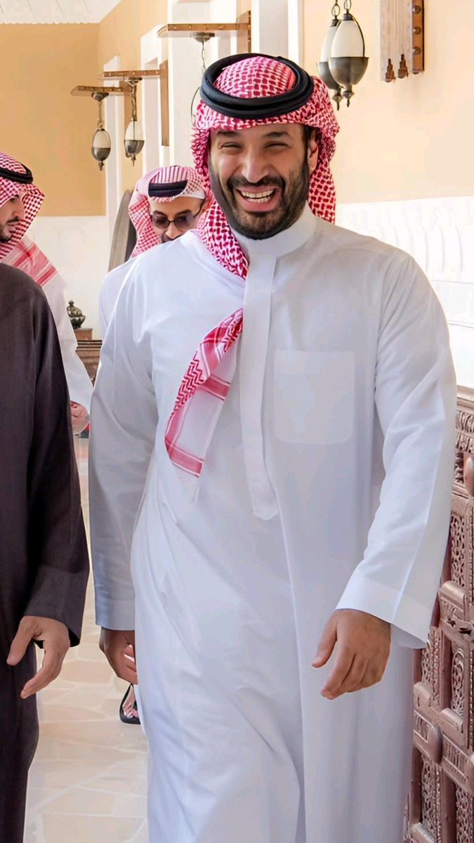HRHMBNSALMAAN's tweet photo. “نحن نصنع مستقبلًا جديدًا للمنطقة.” https://t.co/rSRZvBqgCI