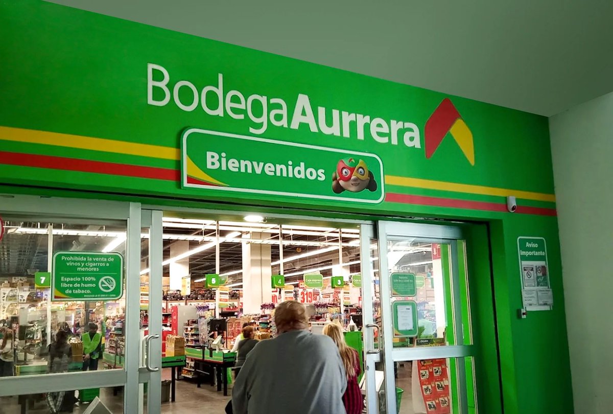 LaTernuraPura's tweet photo. Ex-miembro de NCT MARK LEE ha sido vetado de todas las sucursales de Bodega Aurrerá en México. https://t.co/tLbZerv7NG