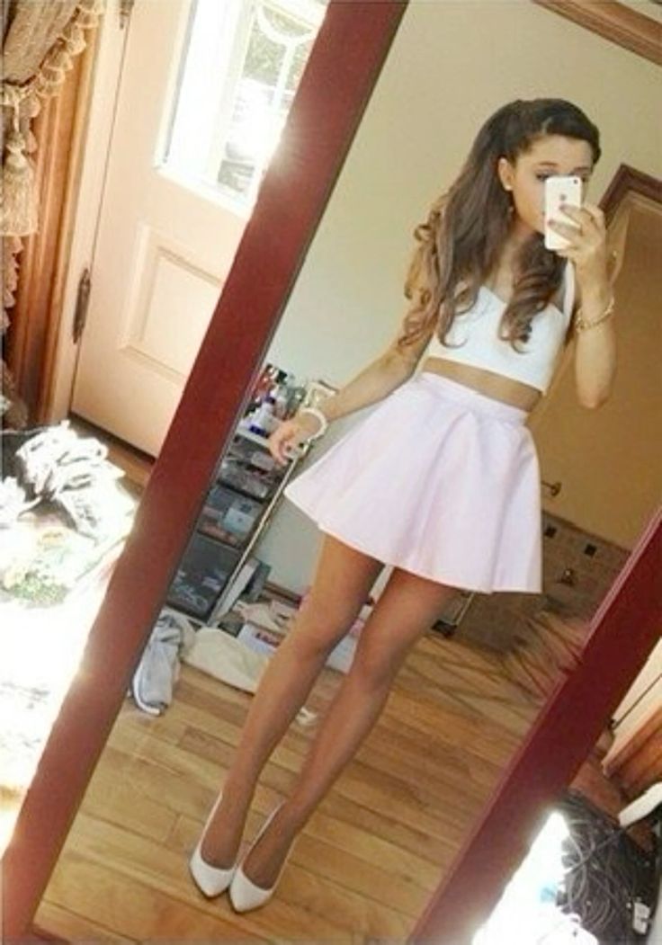 Jamjampomuu's tweet photo. yes my goal is this photo of Ariana grande in 2013.  ( ꈍ◡ꈍ) 
— #thinspo  𓏲𑁘 𓏲੭  #edtwt https://t.co/DuvW69EJpY